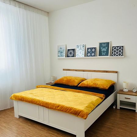 Studio Apartment Bluebell Bratislava Exterior photo