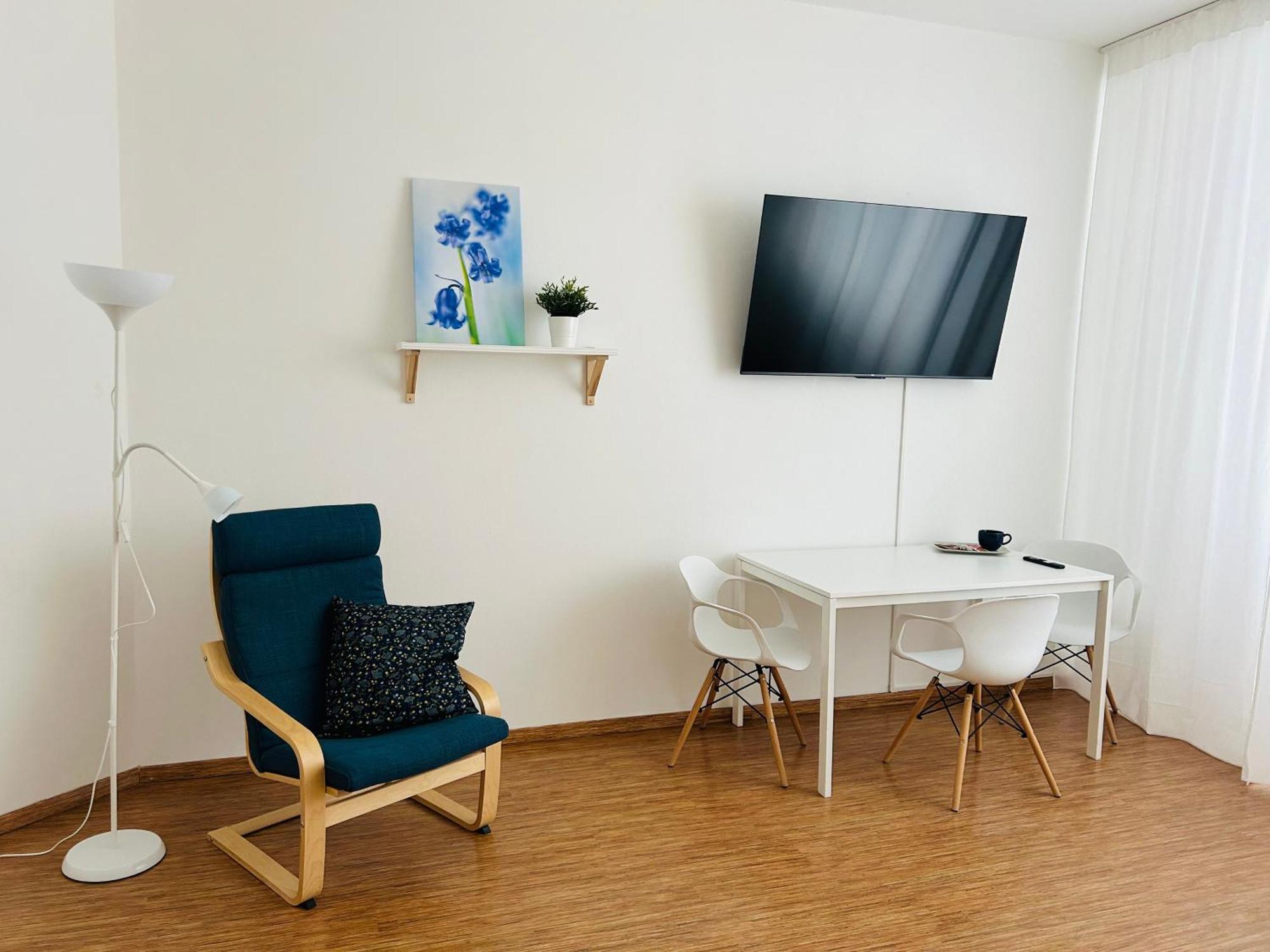 Studio Apartment Bluebell Bratislava Exterior photo